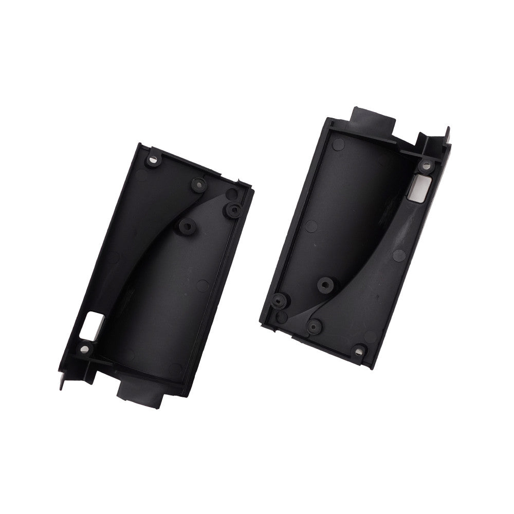 Deux caches de deck noirs en plastique pour trottinette électrique