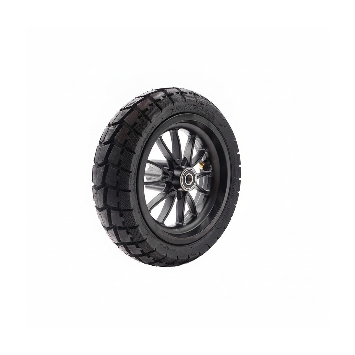 Roue avant complète noire avec pneu tout-terrain 10x2,75-6,5 vue de trois-quarts