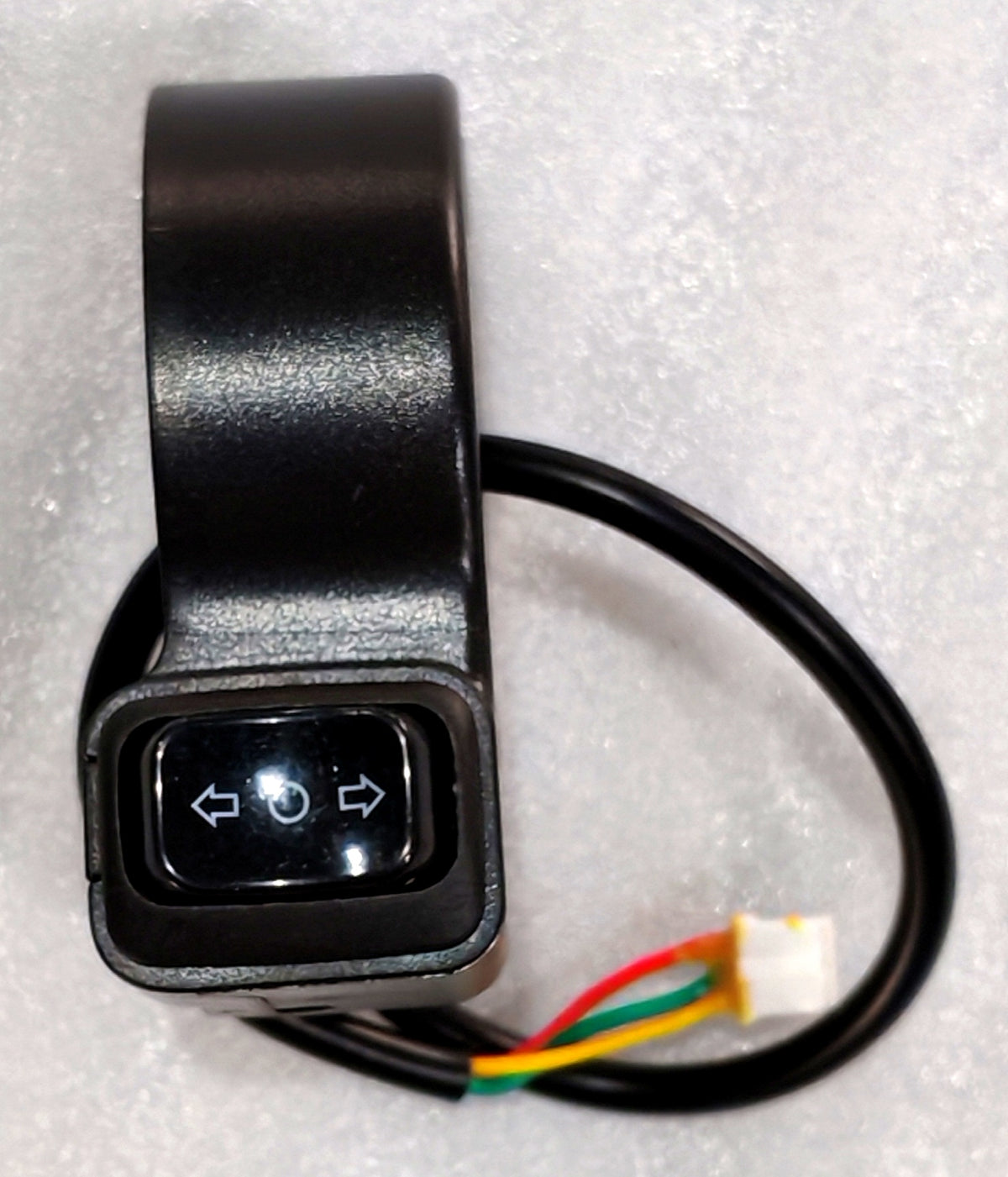 Interrupteur de clignotant noir avec bouton à flèches et câble de connexion pour Dualtron Dolphin