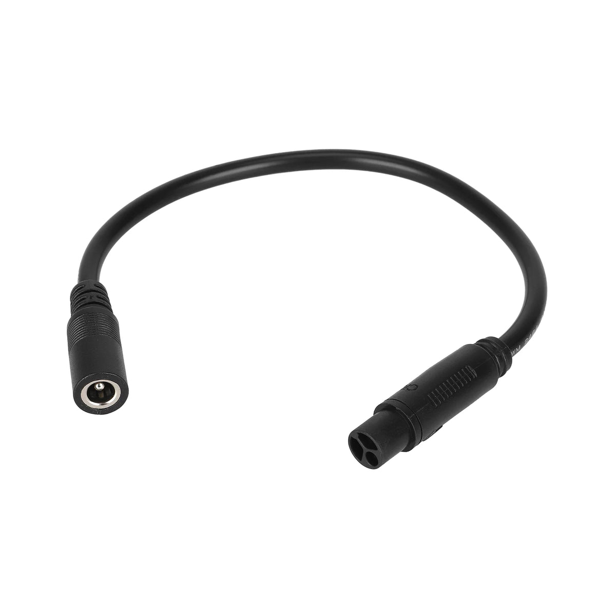 Câble adaptateur noir avec connecteur femelle DC2.1 d'un côté et prise CQ de l'autre