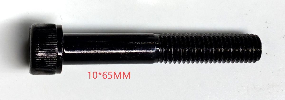 Vis BTR noire M10x65 vue de profil sur fond blanc.