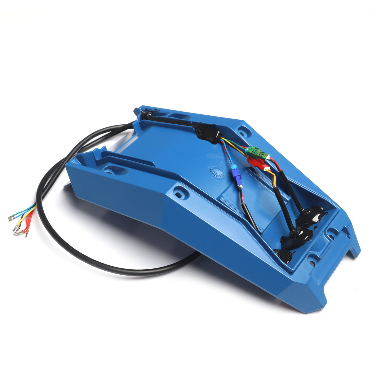 Garde-boue arrière bleu pour Dualtron Sonic N vu de dessous avec ses câbles électriques