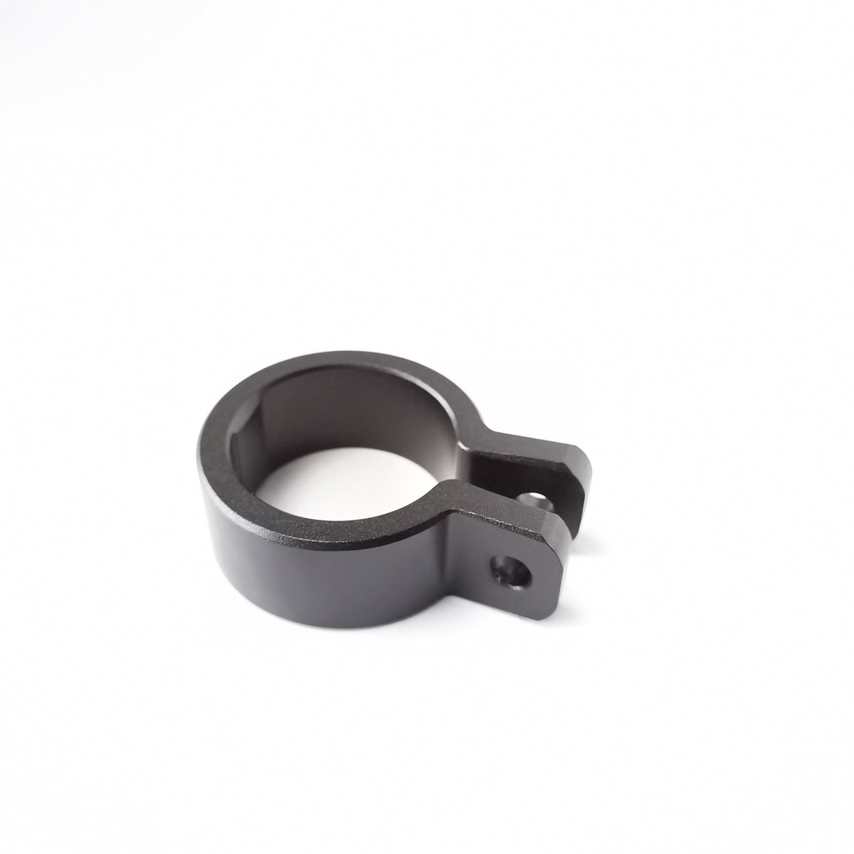 Bague de serrage coulissante noire pour trottinette électrique Dualtron vue de trois-quarts
