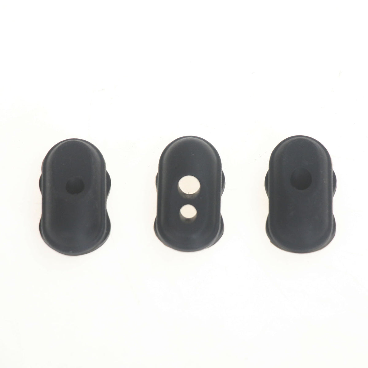 Bouchons Passe-Câble Silicone Noir (Lot de 3), vue 2