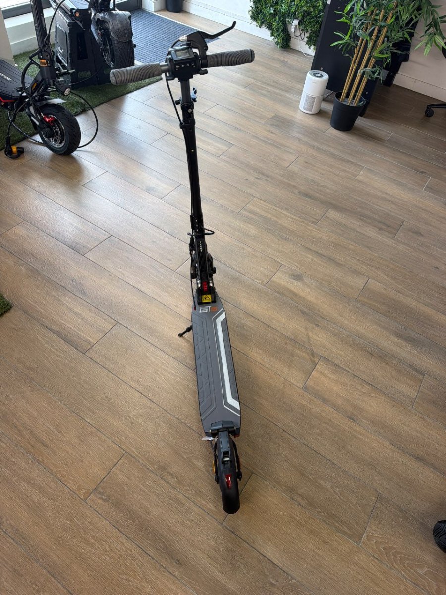 Trottinette Électrique Occasion Etwow GTS : Reconditionnée - Weebot