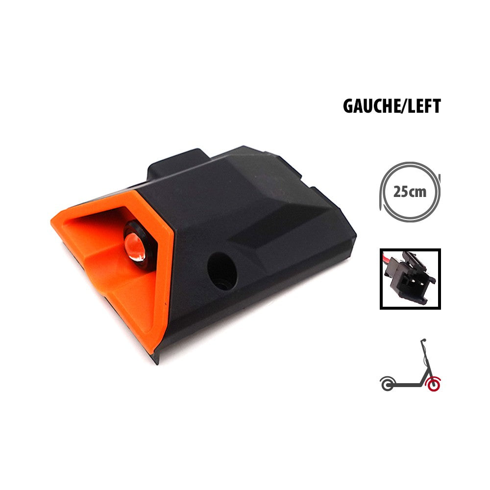 Feu catadioptre avant gauche noir et orange pour trottinette électrique KuKirin G2 Pro.