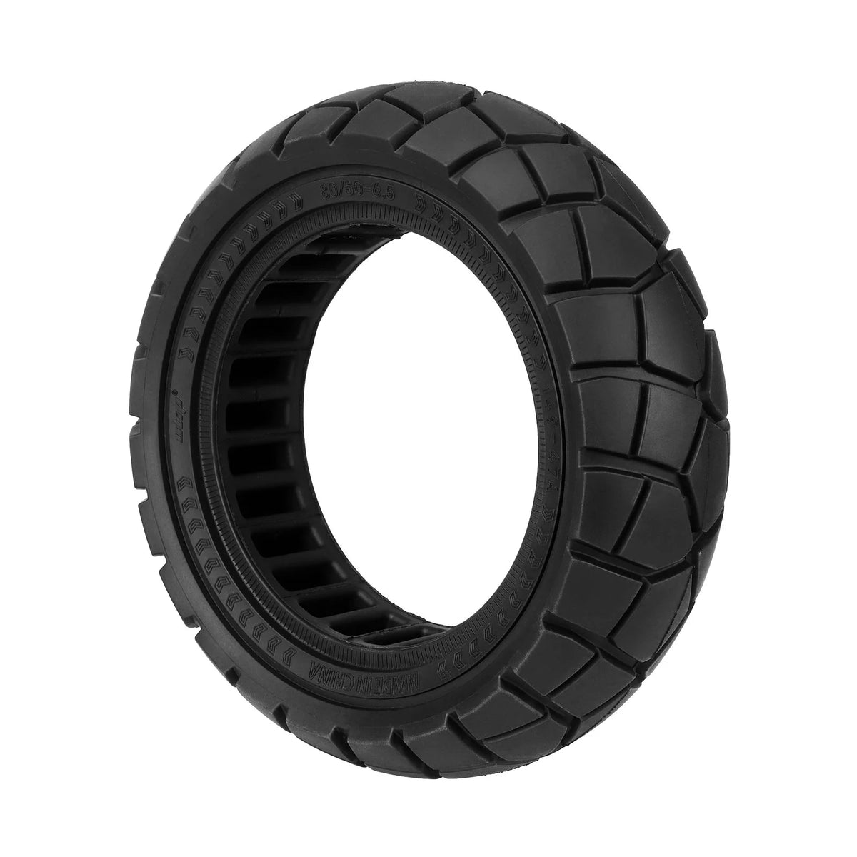 Pneu plein alvéolé tout-terrain 10 pouces noir pour trottinette électrique vu de trois-quarts