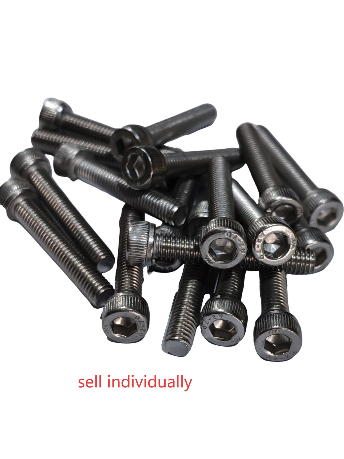 Vis M6x35 en acier inoxydable à tête cylindrique à six pans creux.