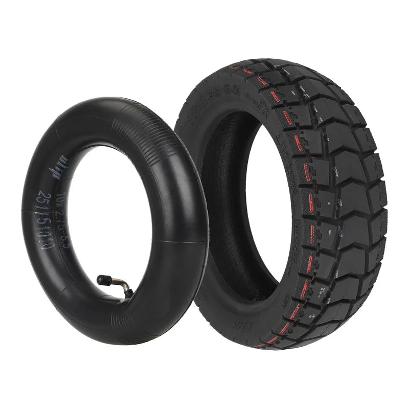 Pneu tubeless tout-terrain 10 pouces noir accompagné de sa chambre à air à valve coudée