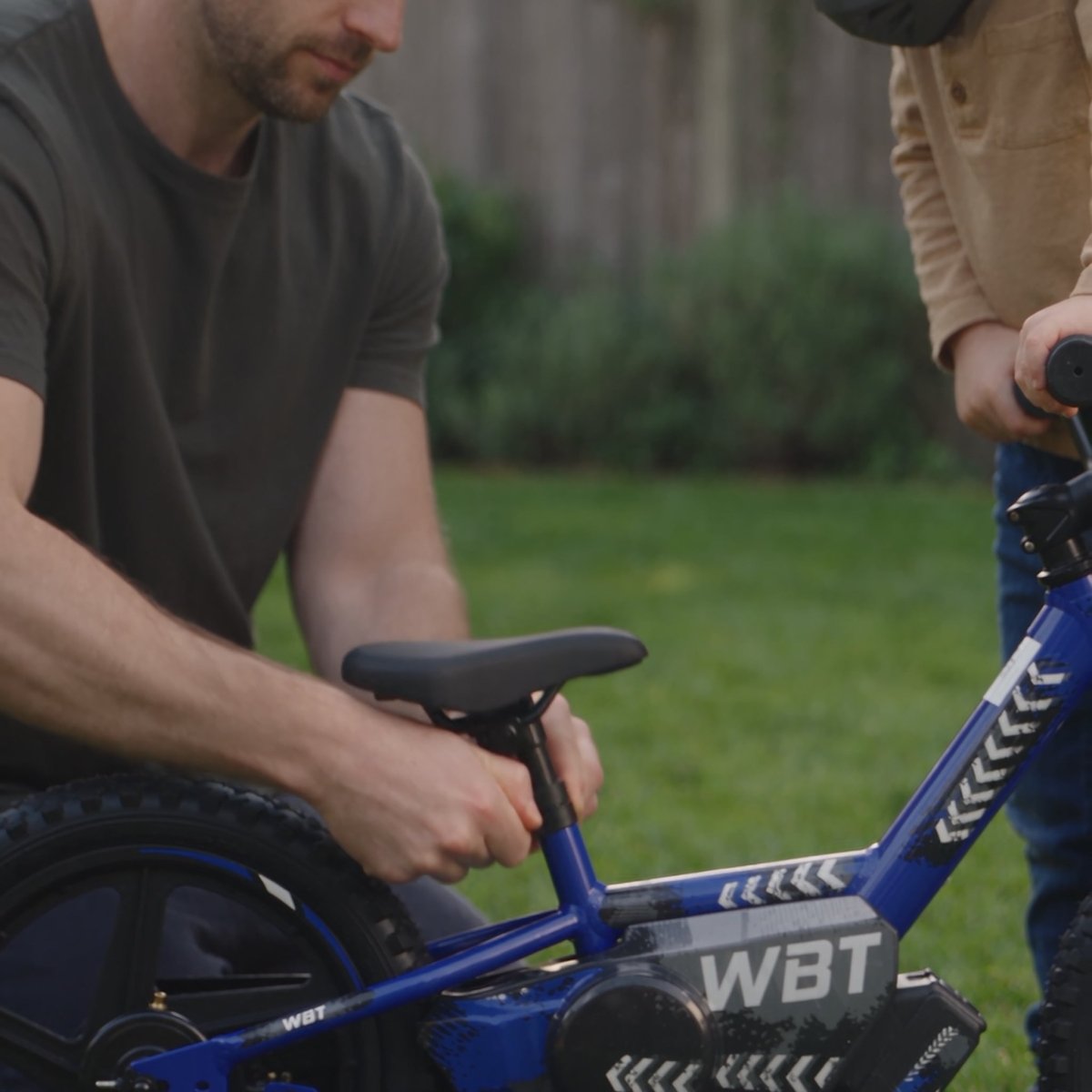 Réglage de la selle de la WBT Kick par un parent